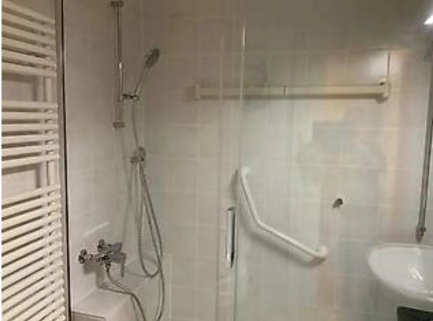 Appartamento in affitto - Foto 4 di 5