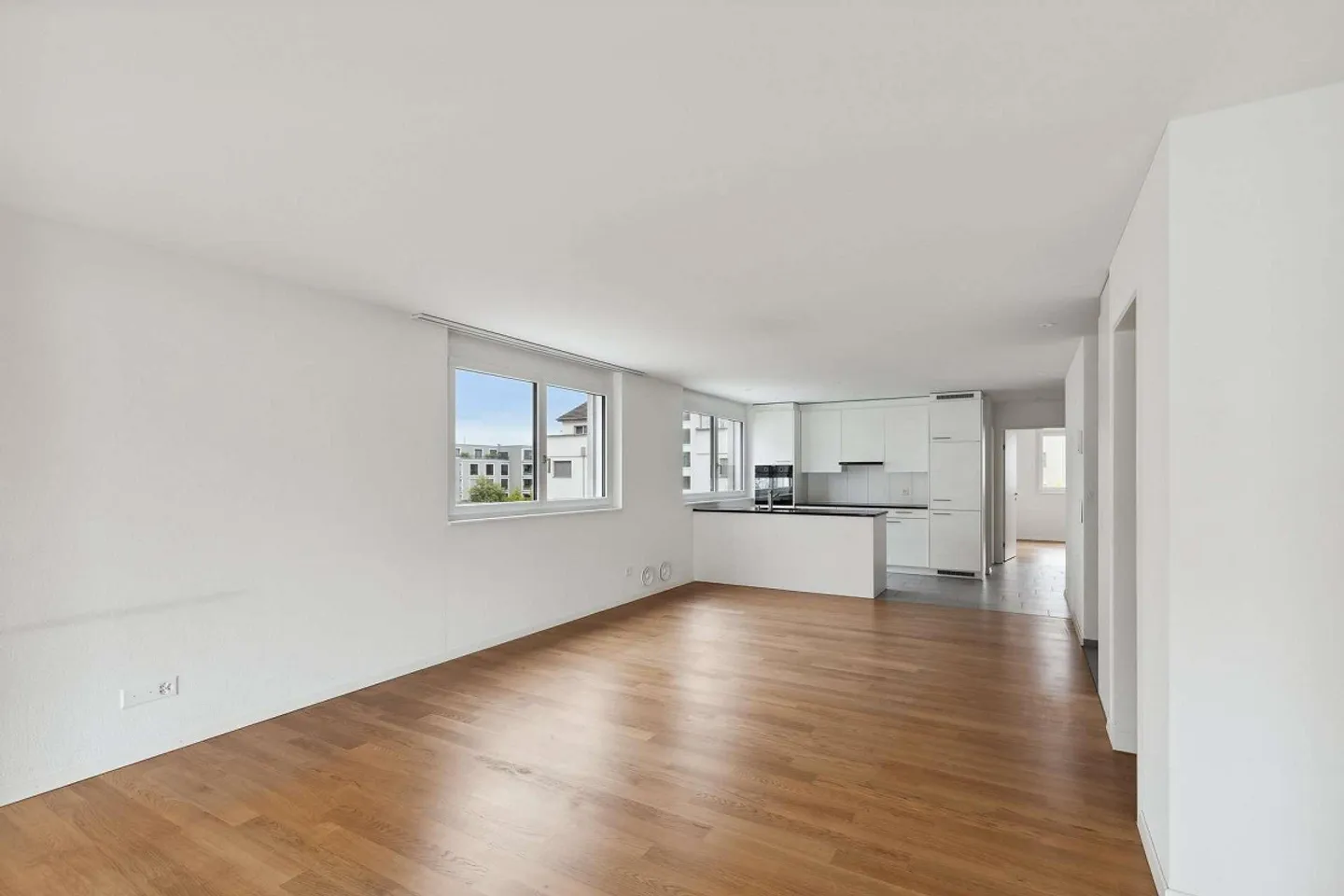 3.5-Zimmer-Wohnung in ruhiger und familienfreundlicher Umgebung - Photo 2 of 12