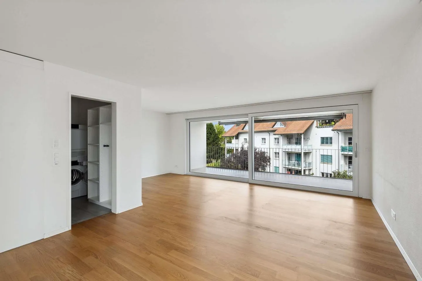 3.5-Zimmer-Wohnung in ruhiger und familienfreundlicher Umgebung - Photo 4 of 12