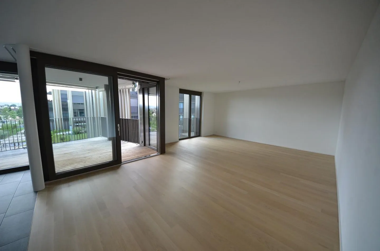 High-quality 3.5-room apartment for rent in Dietlikon - Photo 3 of 7