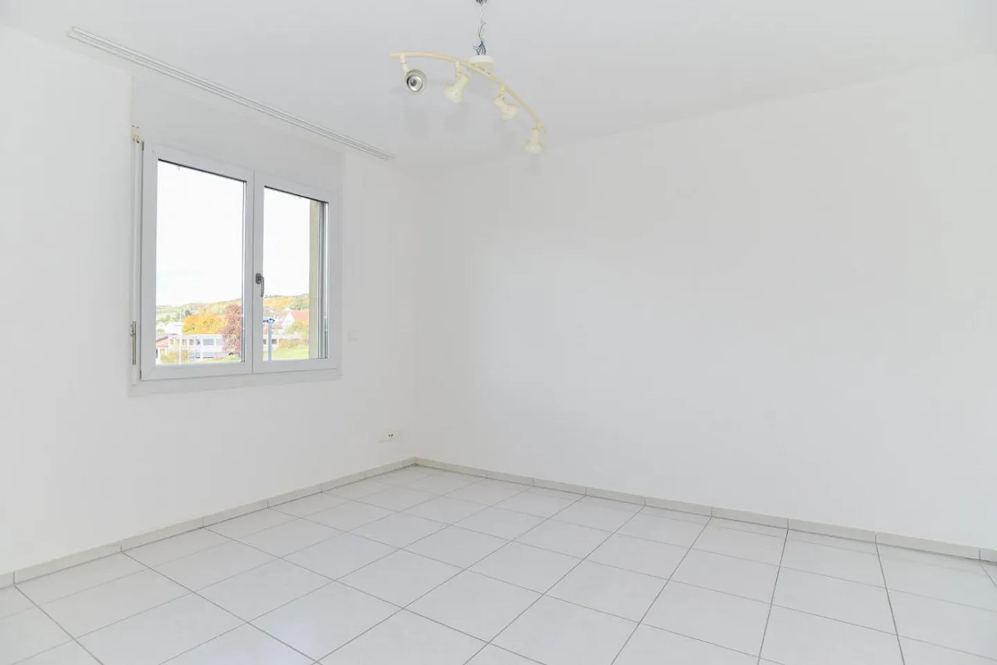 Emménager et profiter : Appartement bien entretenu avec balcon et ascenseur - Photo 9 sur 13