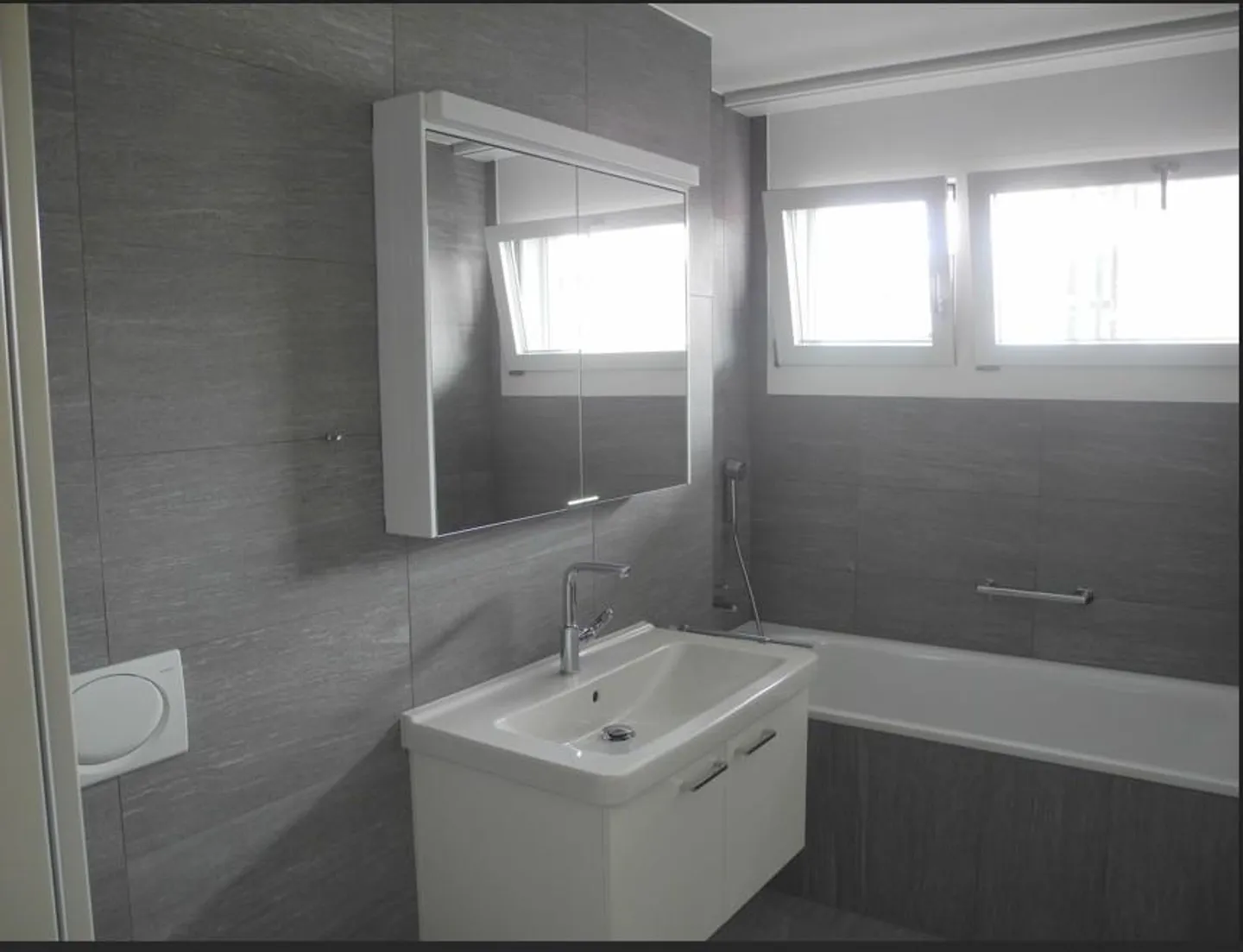 Helle 4.5-Zimmer Familienwohnung mit grossem Balkon - Foto 5 von 11