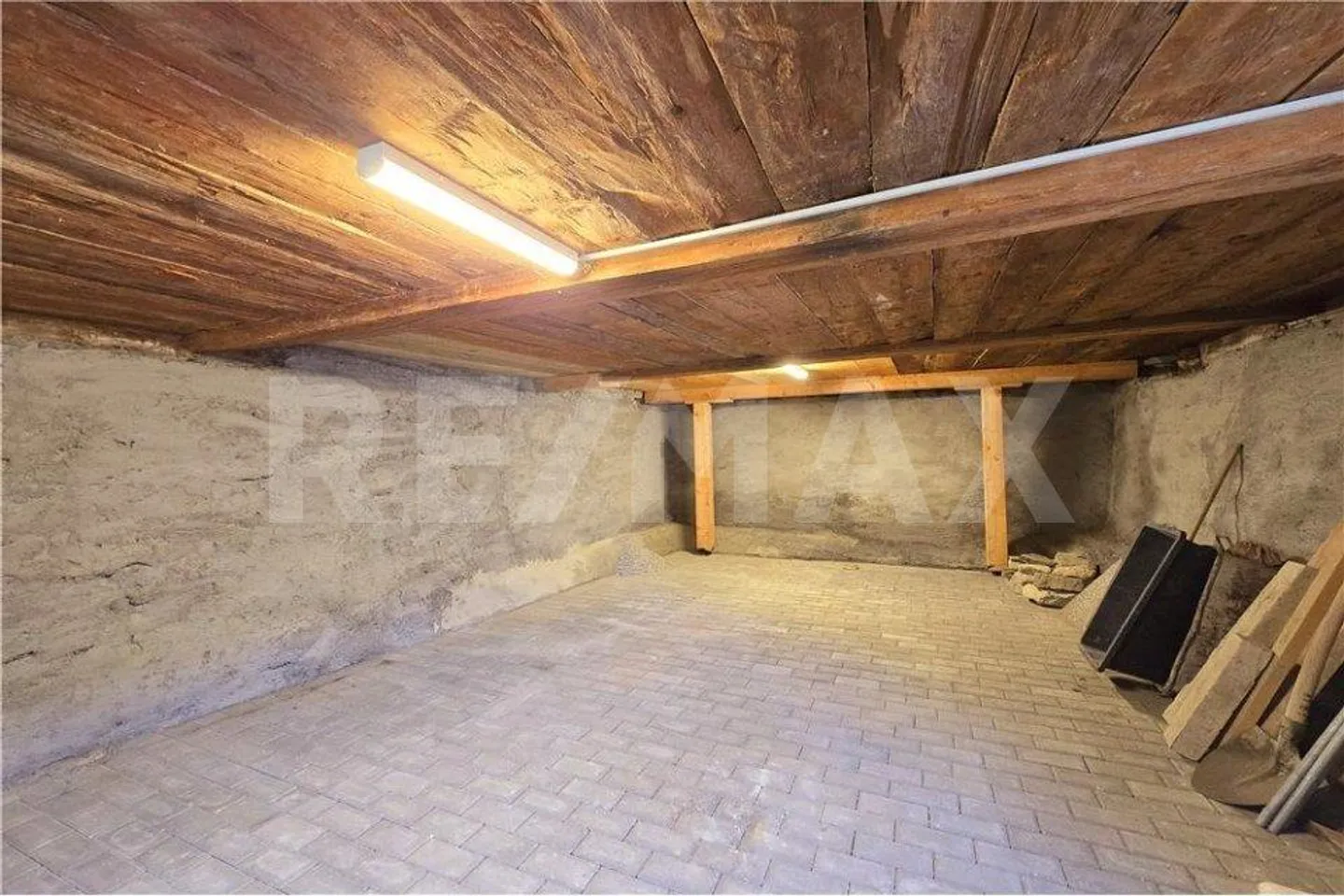 Traditionelles Walliser-Chalet mit Charme im Grünen versteckt - Photo 12 of 13