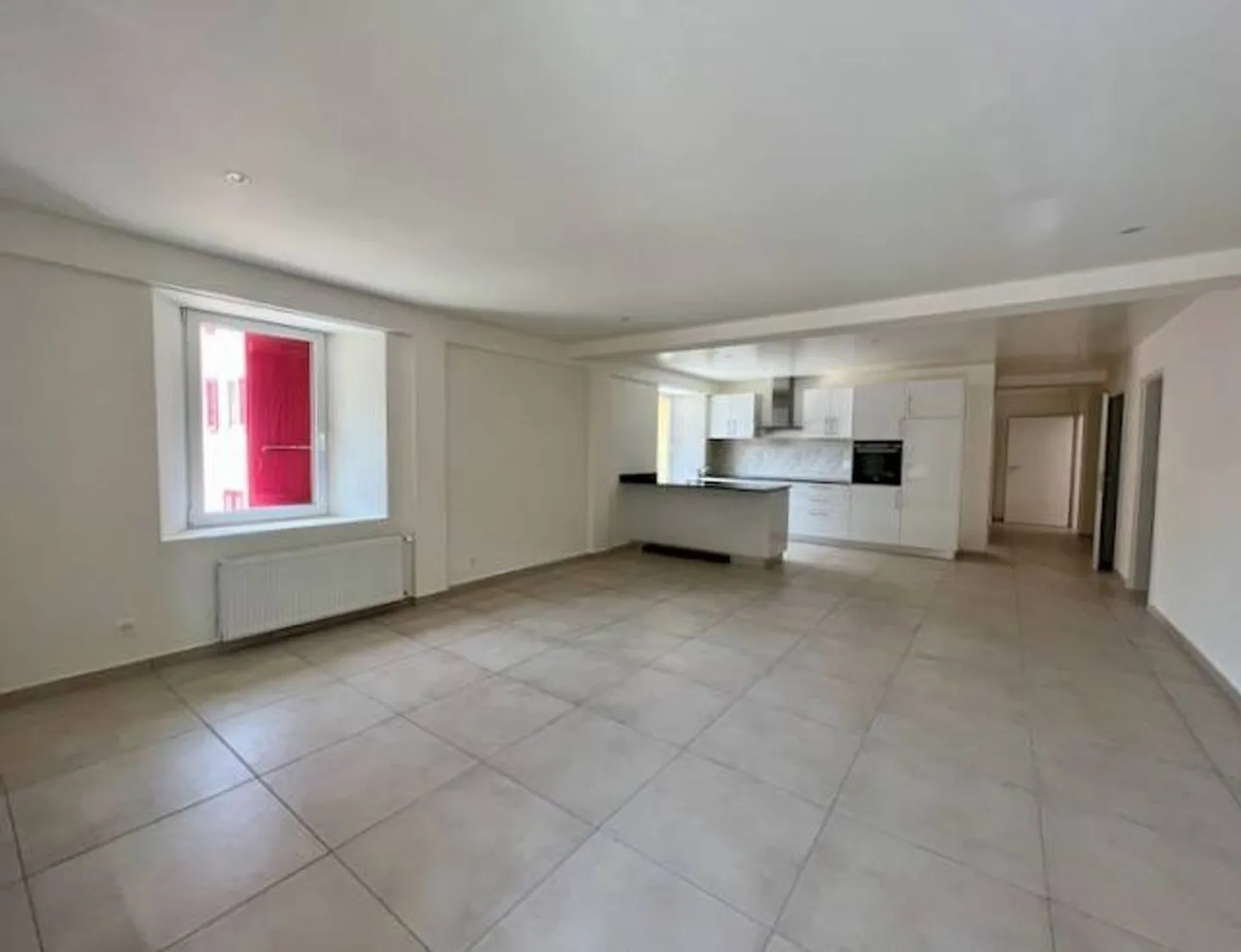 Bel Appartement Rénové - Photo 1 sur 7