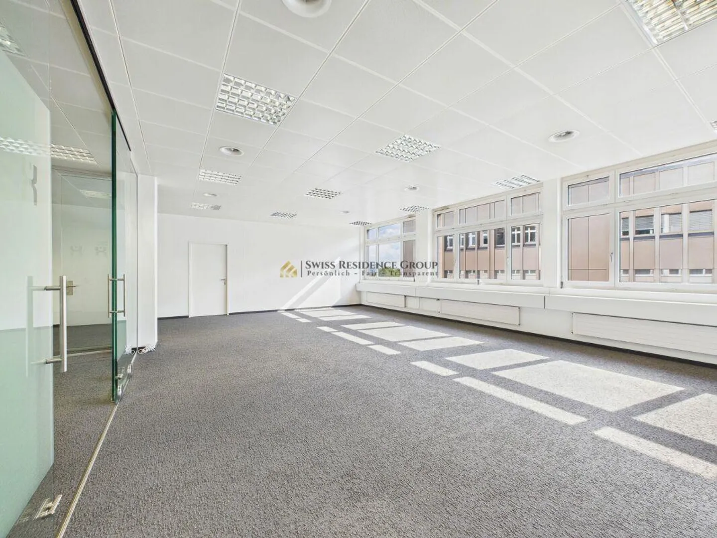 Spazio ufficio in una posizione orientata al business - Foto 1 di 13