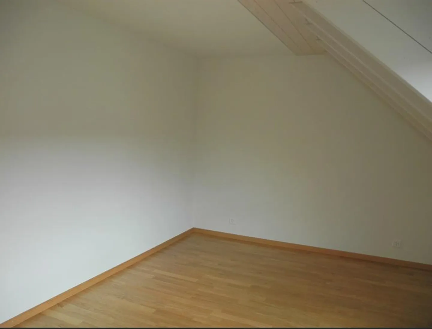 Helle 4.5-Zimmer Familienwohnung mit grossem Balkon - Foto 7 von 11