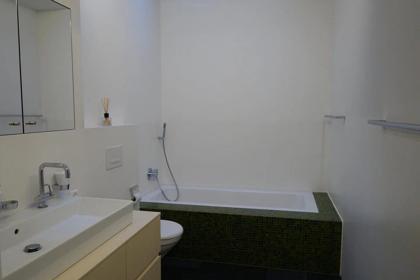 Ampio appartamento duplex di 7,5 stanze 205 m2, alto standard di finitura - Foto 8 di 21