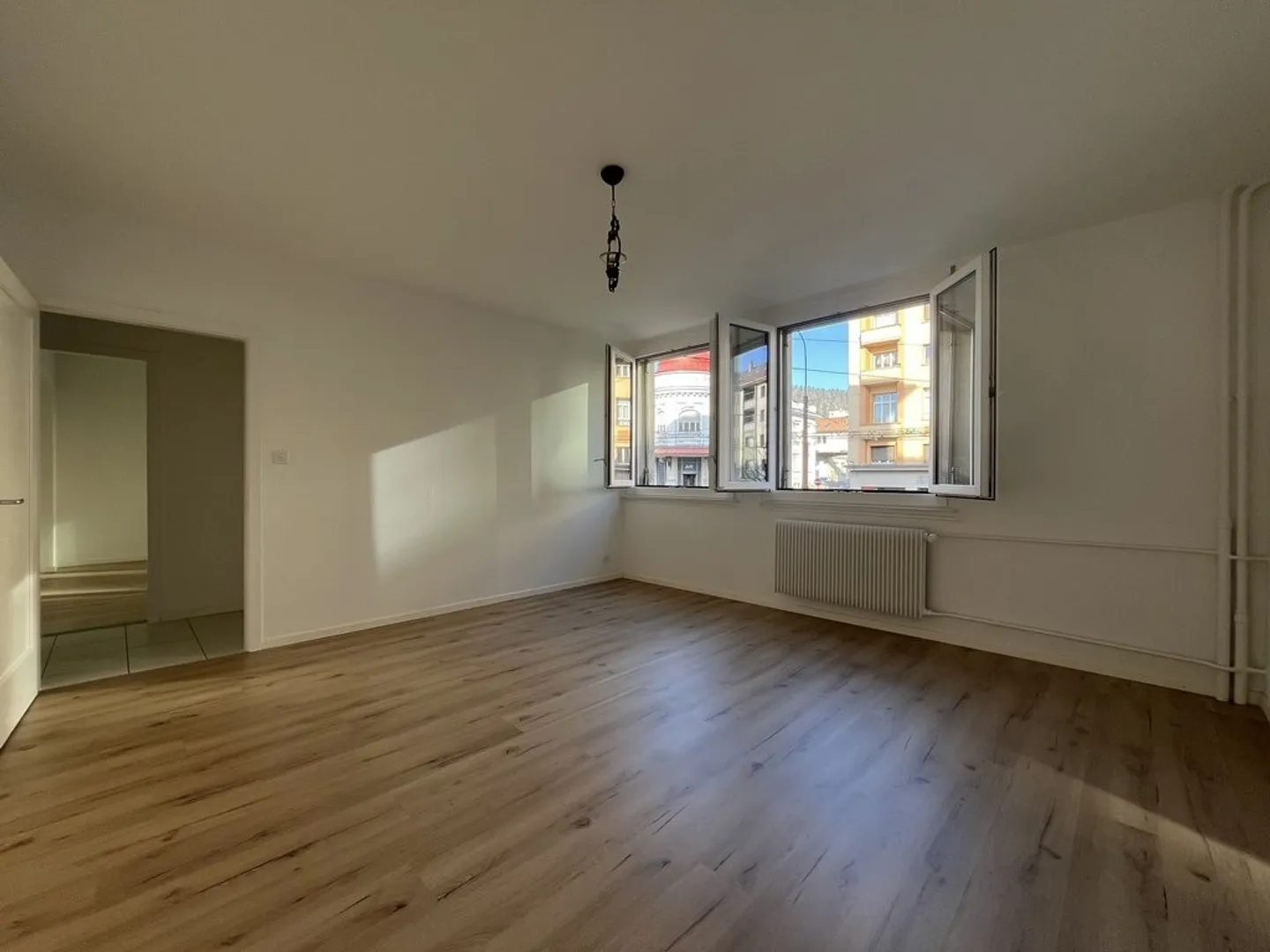 Appartement spacieux près de la gare - Photo 1 sur 6