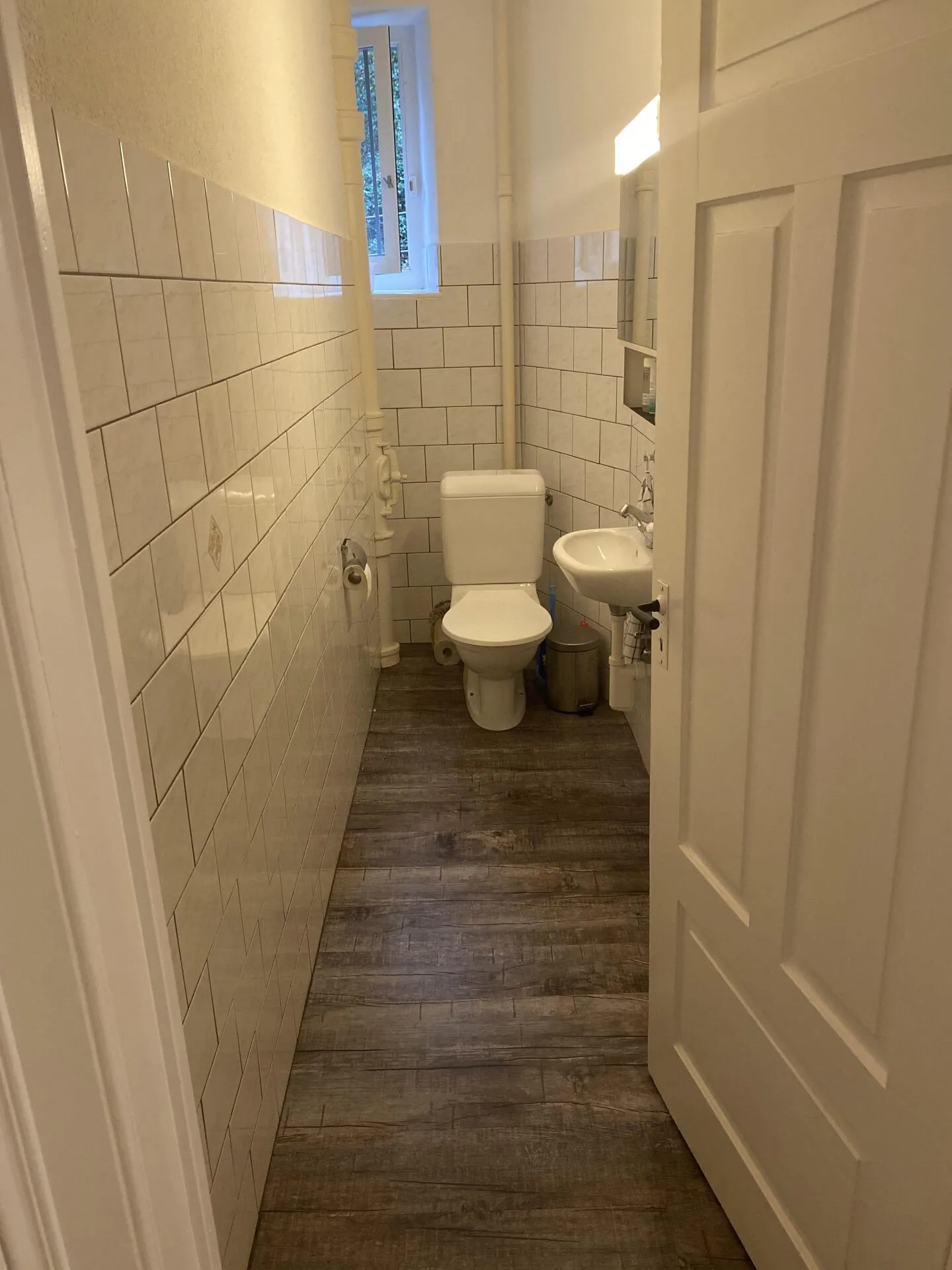 Camera condivisa arredata in appartamento in stile Liberty (2° piano a sinistra stanza 4) - Foto 5 di 5