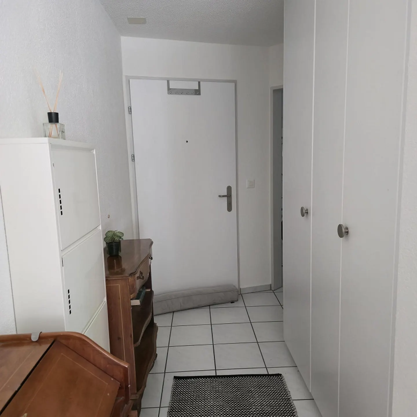 Bright 1.5-room apartment with garden seating area and parking space - Photo 3 of 7