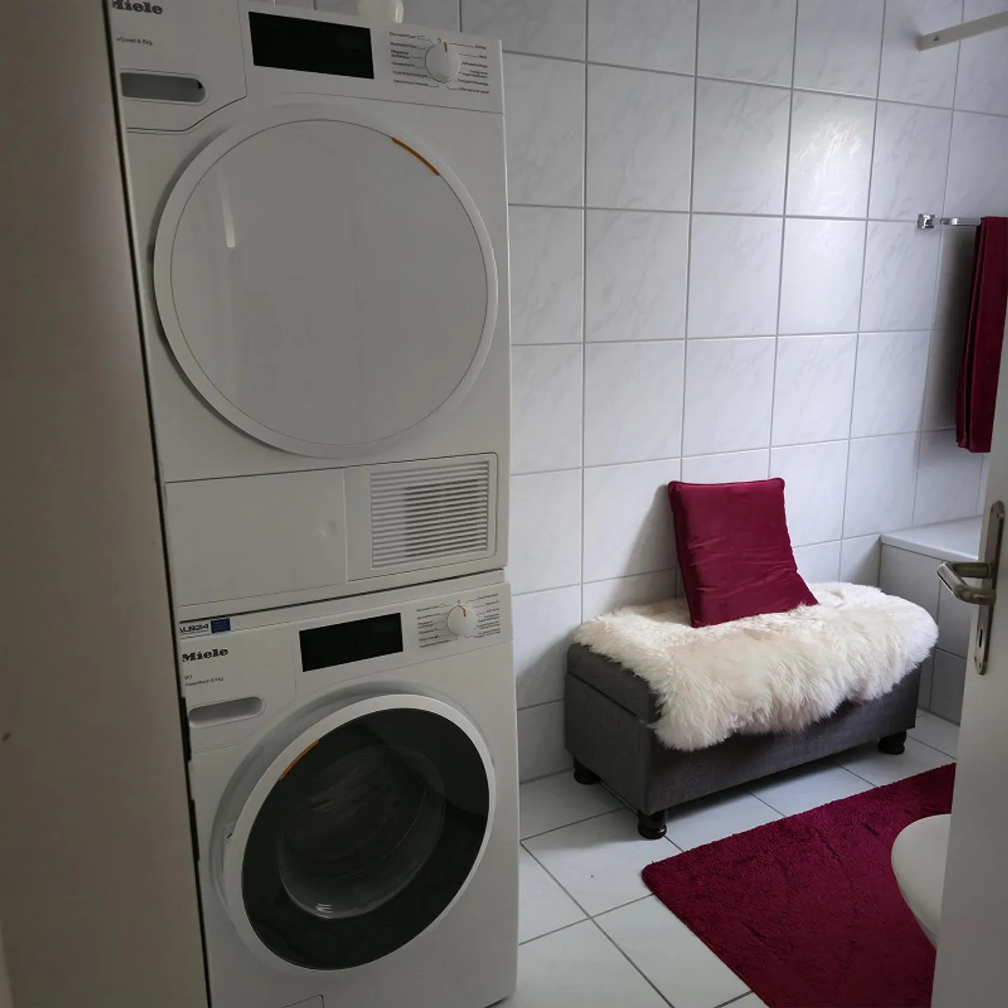 Bright 1.5-room apartment with garden seating area and parking space - Photo 5 of 7