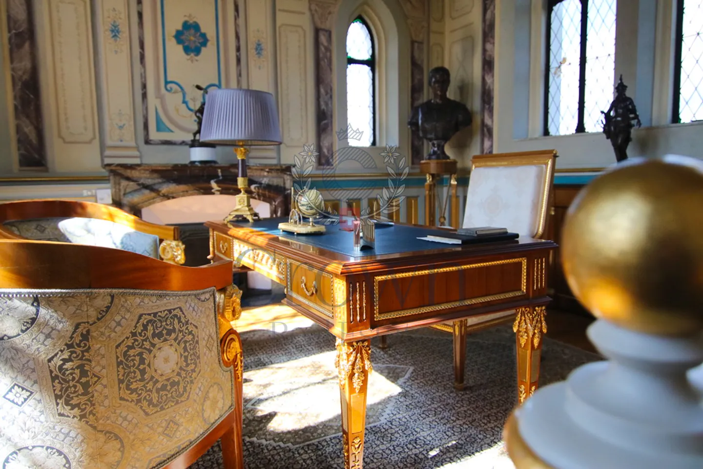 Castle Life at Your Fingertips! - Photo 22 of 37