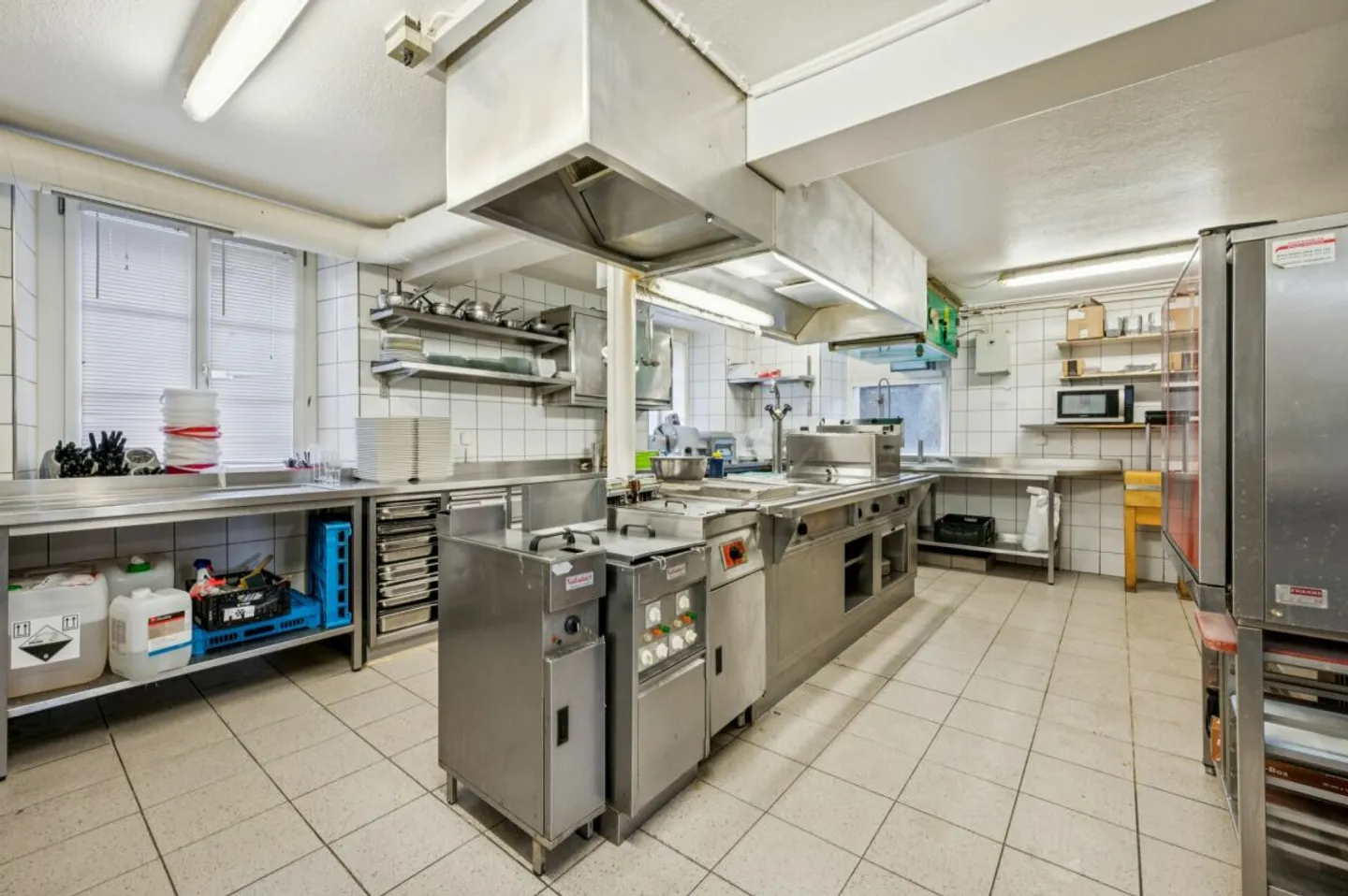 Hotel for sale - Photo 4 of 13