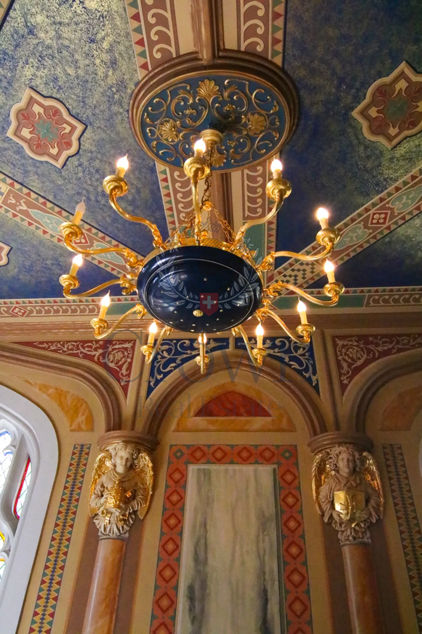 Castle Life at Your Fingertips! - Photo 34 of 37