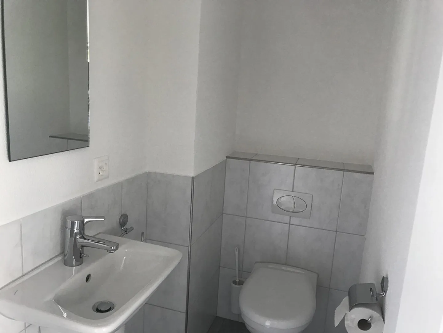 Exclusive 4.5 Room Apartment in Merlischachen - Photo 12 of 13