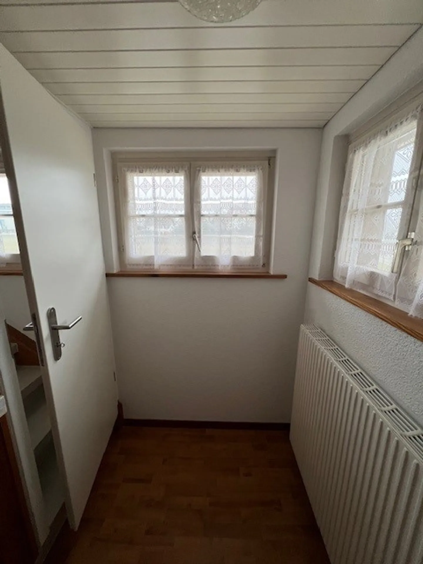 Moderne Wohnung mit Balkon - Foto 3 von 24