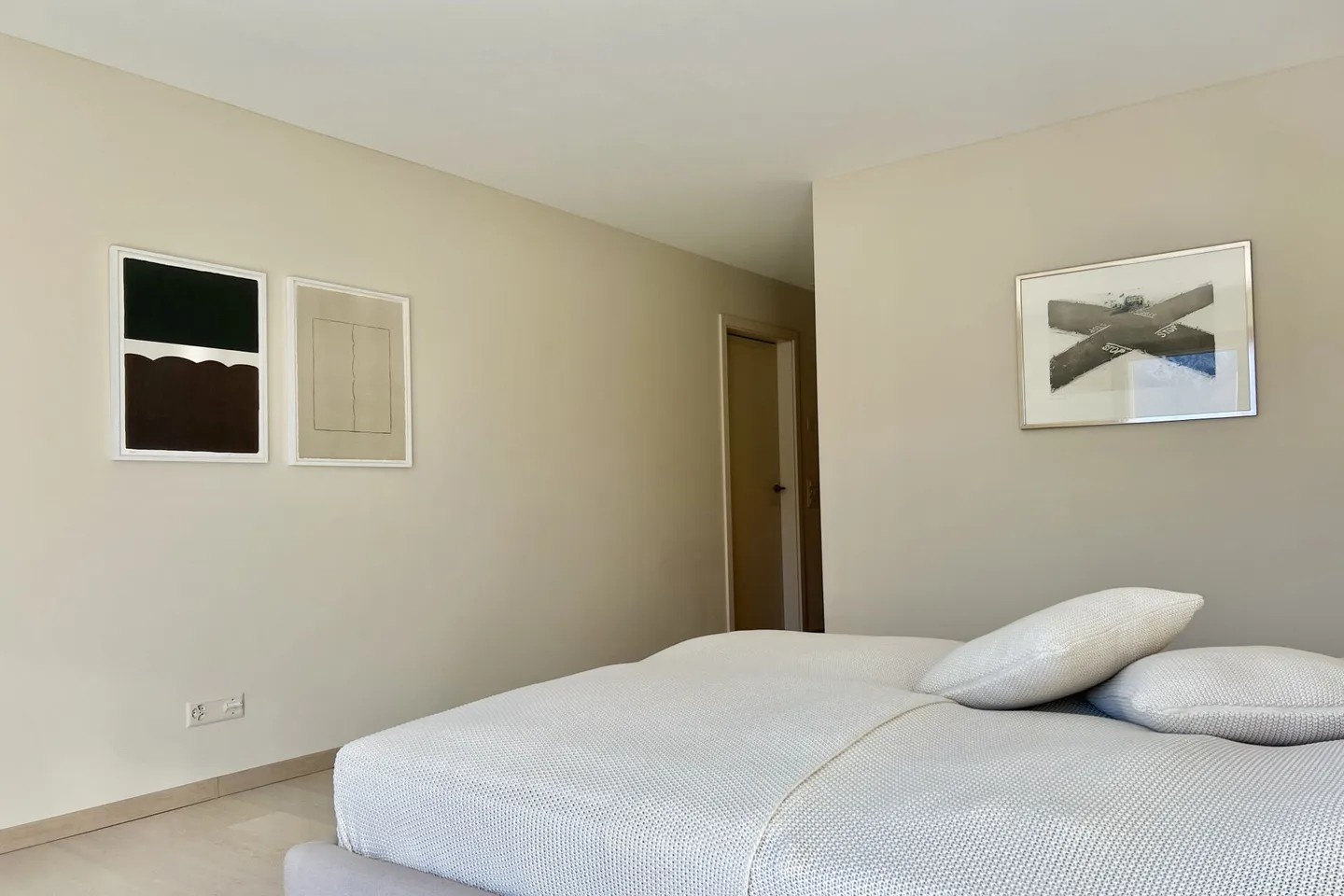 Elegante villa bifamiliare con vista lago a 180° e piscina esterna privata - Foto 19 di 47