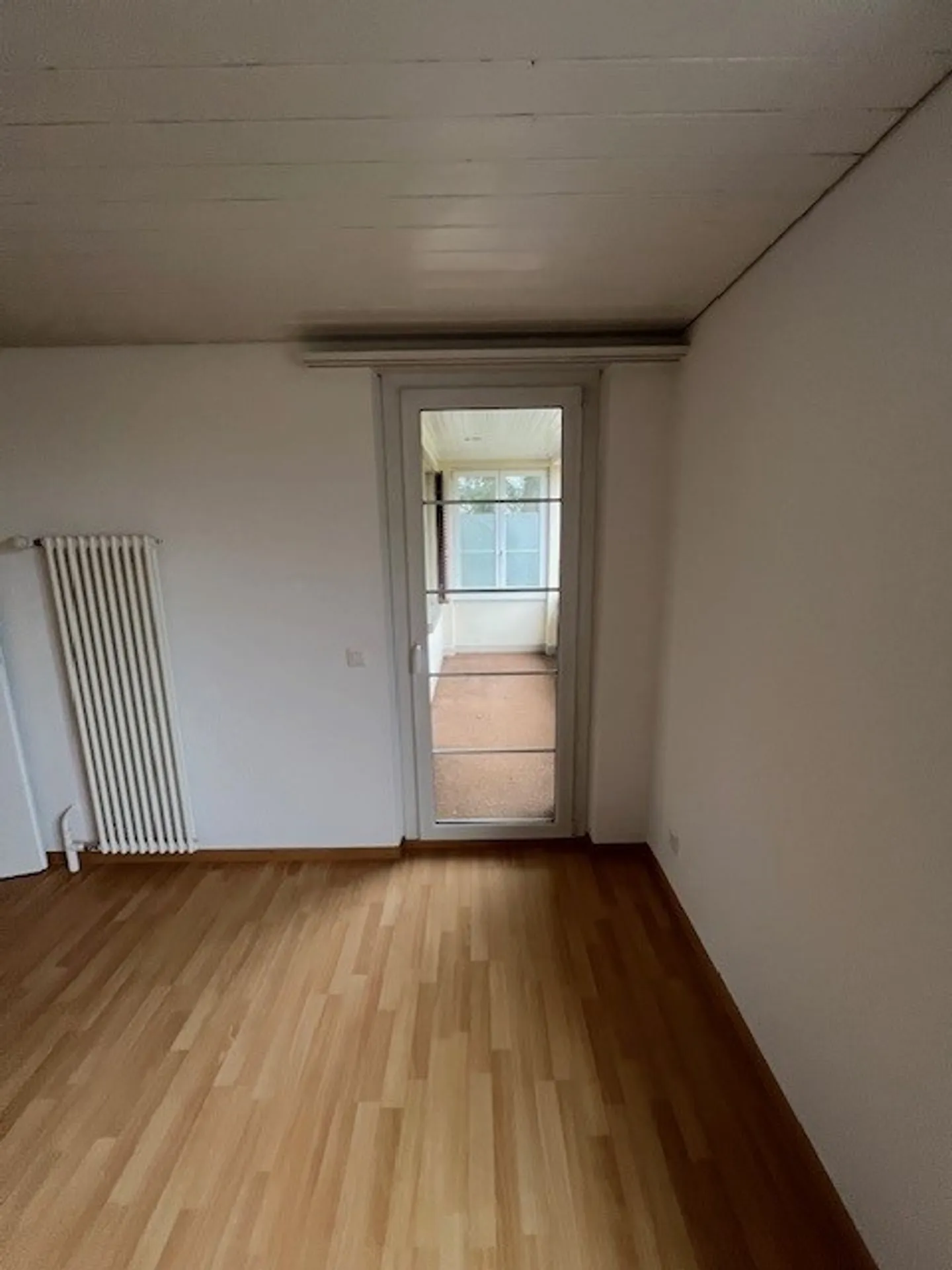 Moderne Wohnung mit Balkon - Foto 10 von 24