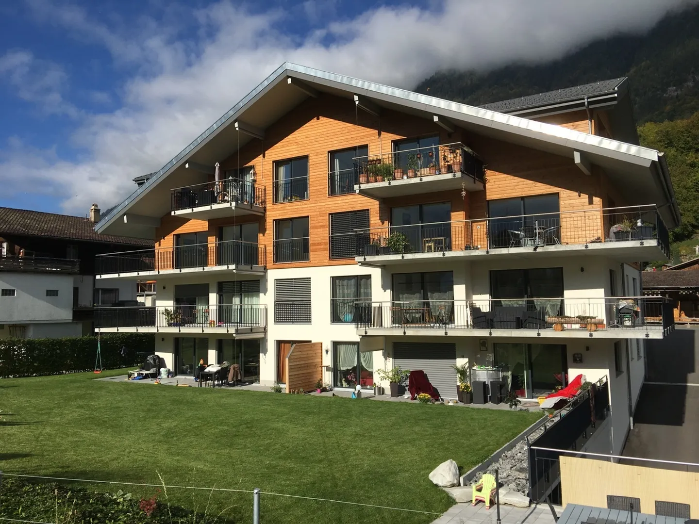 Ampio e moderno appartamento di 4,5 stanze al 1° piano, finiture interne di alta qualità - Foto 1 di 12