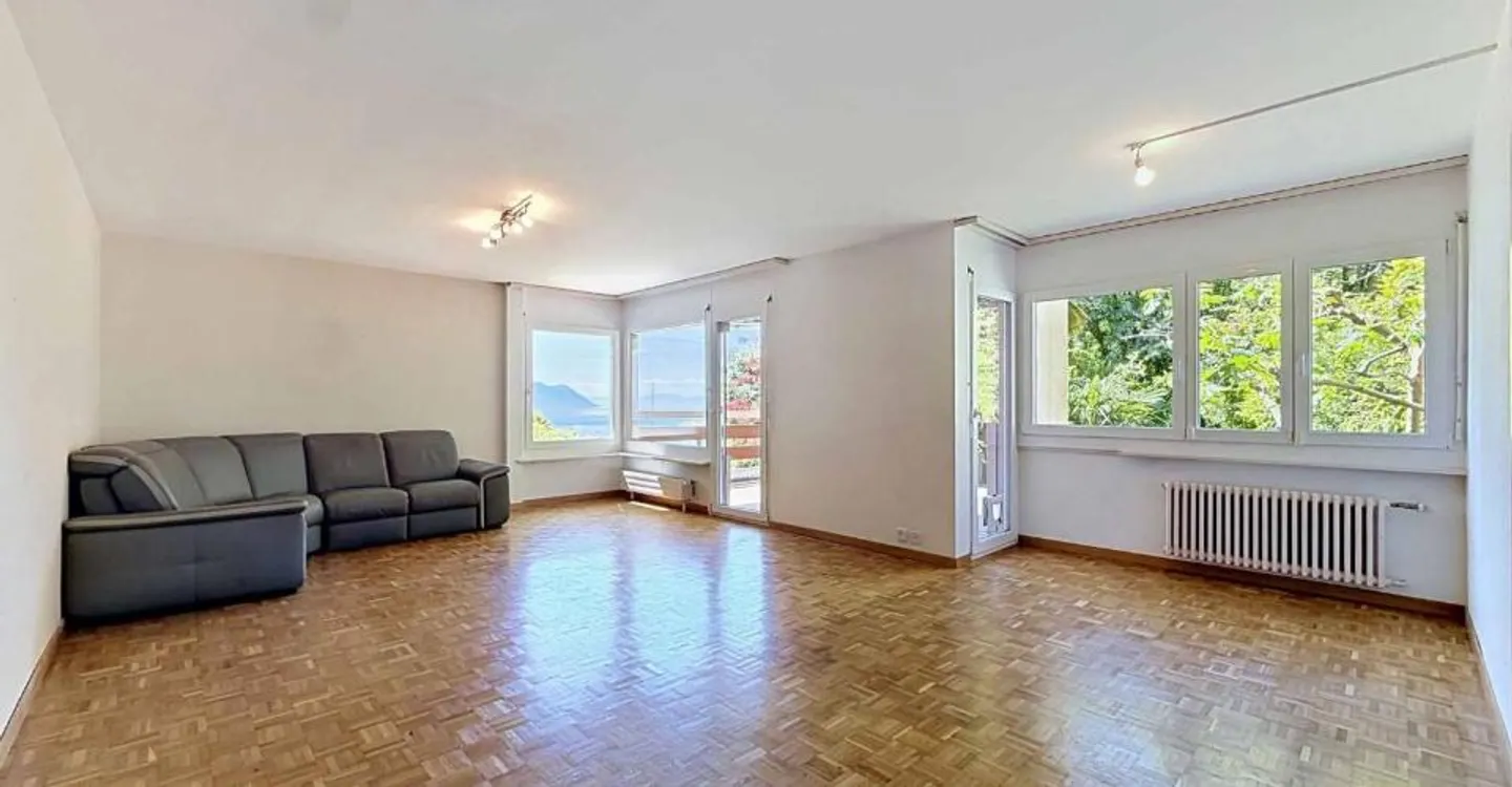 Schöne 4,5-Zimmer-Wohnung mit Terrasse und Garten - Foto 3 von 9