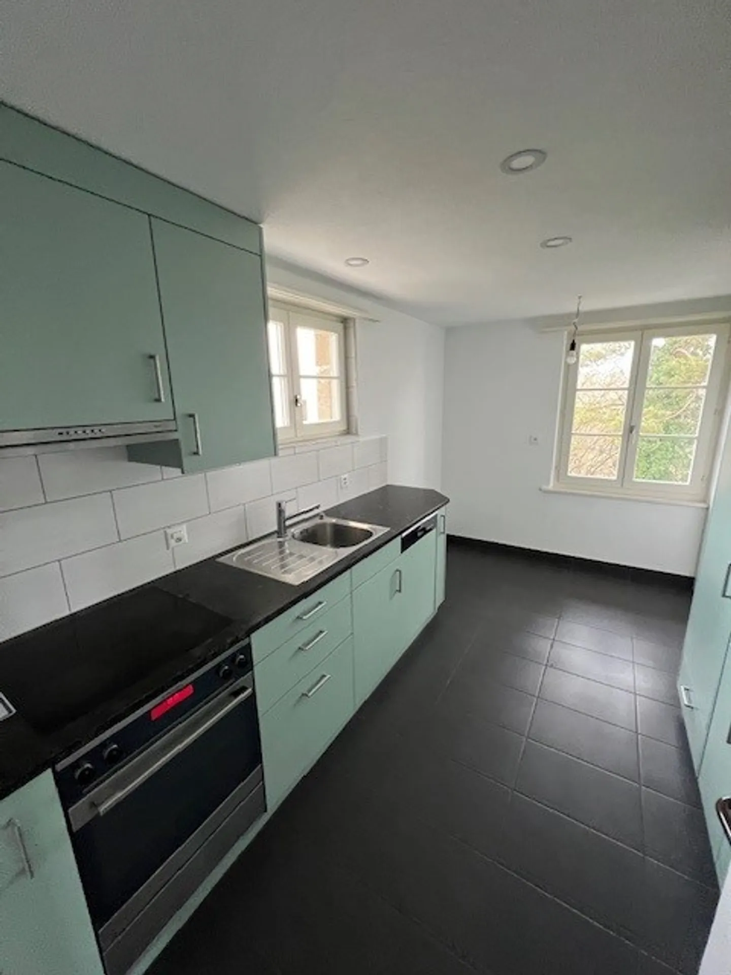 Moderne Wohnung mit Balkon - Foto 15 von 24