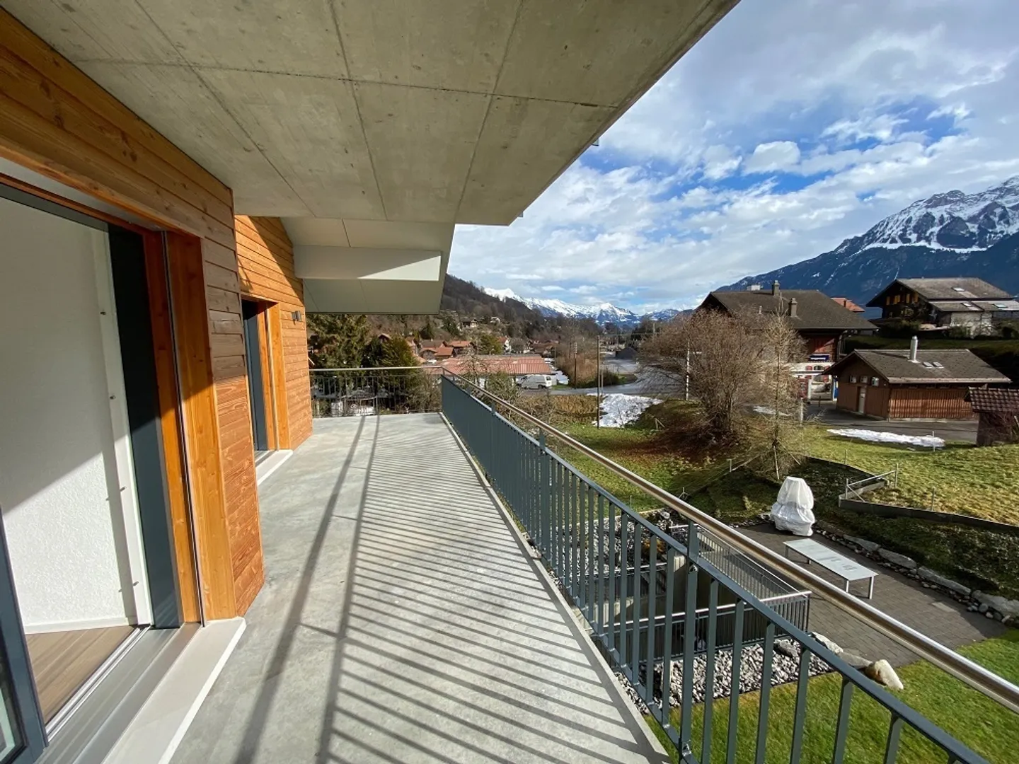 Ampio e moderno appartamento di 4,5 stanze al 1° piano, finiture interne di alta qualità - Foto 10 di 12