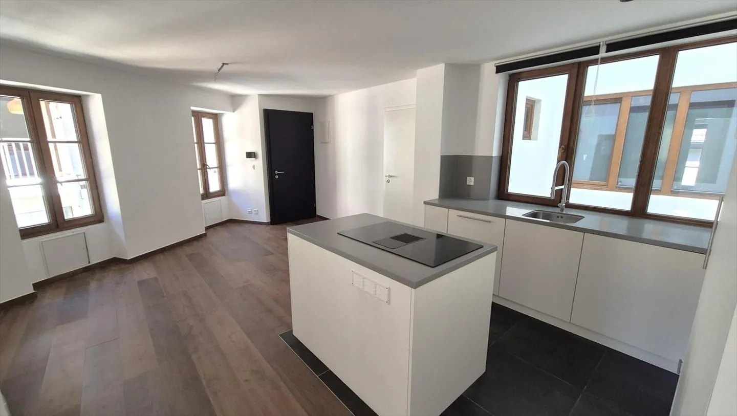 Bel appartamento di 2,5 locali vicino al lago a Nyon - Foto 1 di 3