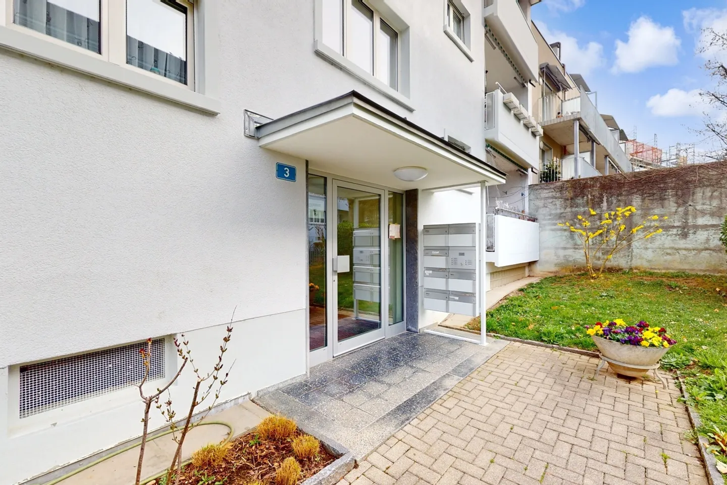 Charmante Wohnung in Riehen - Foto 2 von 9
