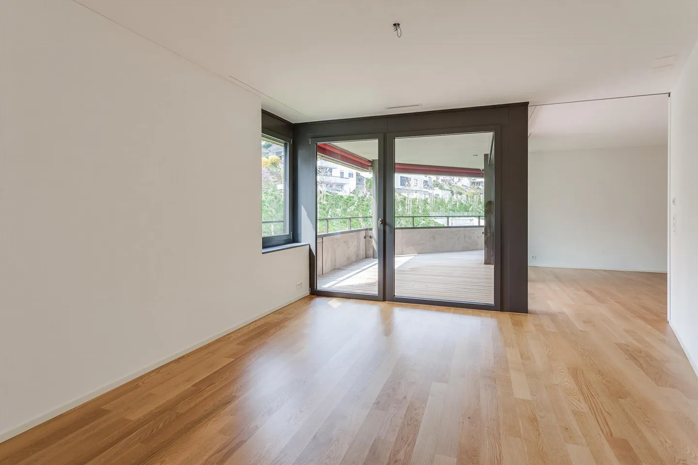 Appartamento di Lusso con Vista Lago - Foto 2 di 10