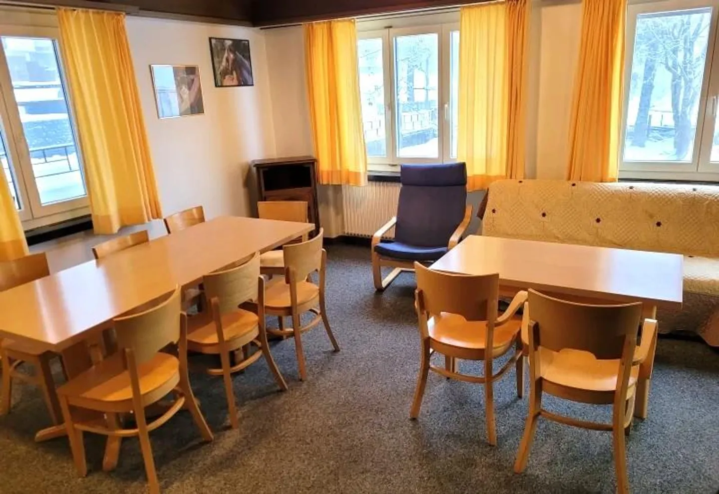 Bright 4.5-Room Apartment - Photo 1 of 1
