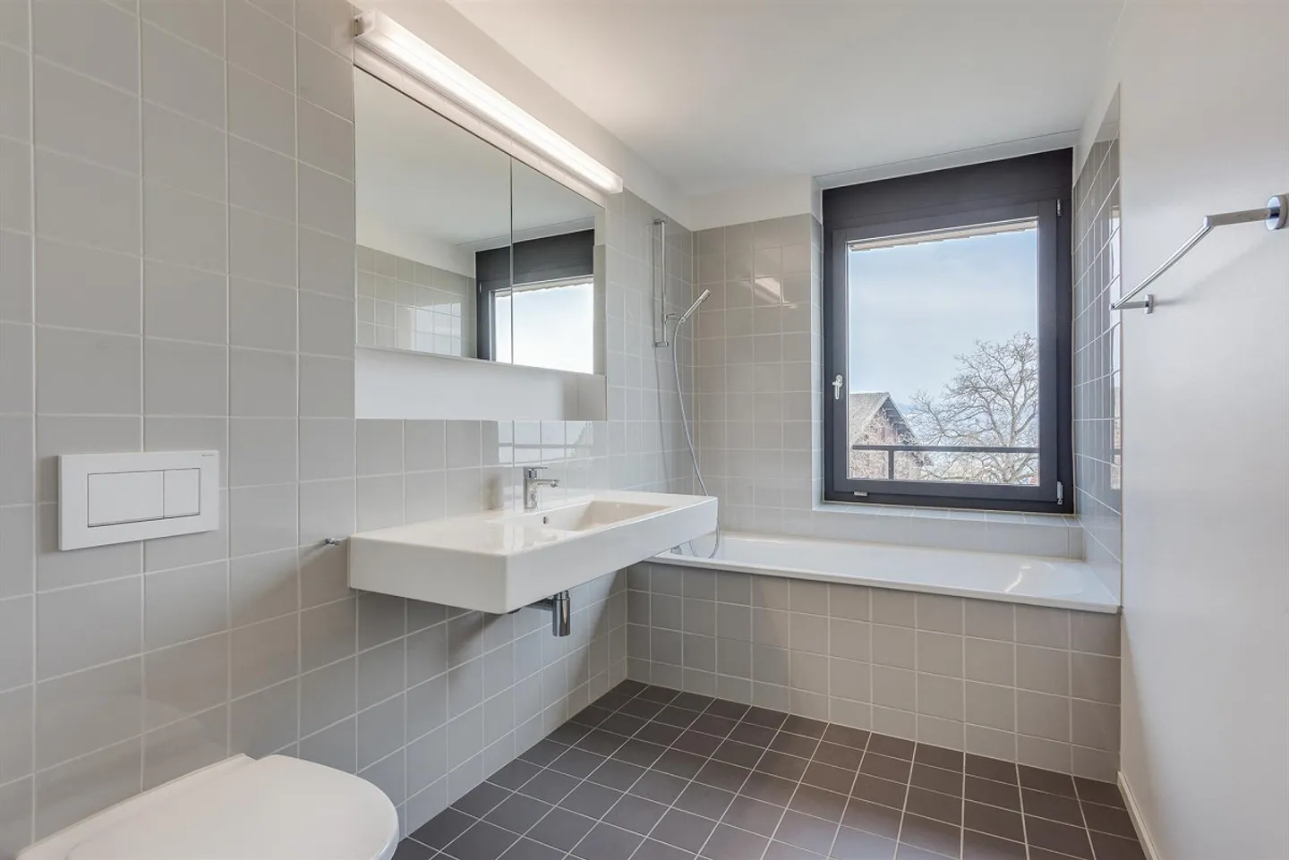Appartamento di Lusso con Vista Lago - Foto 5 di 10