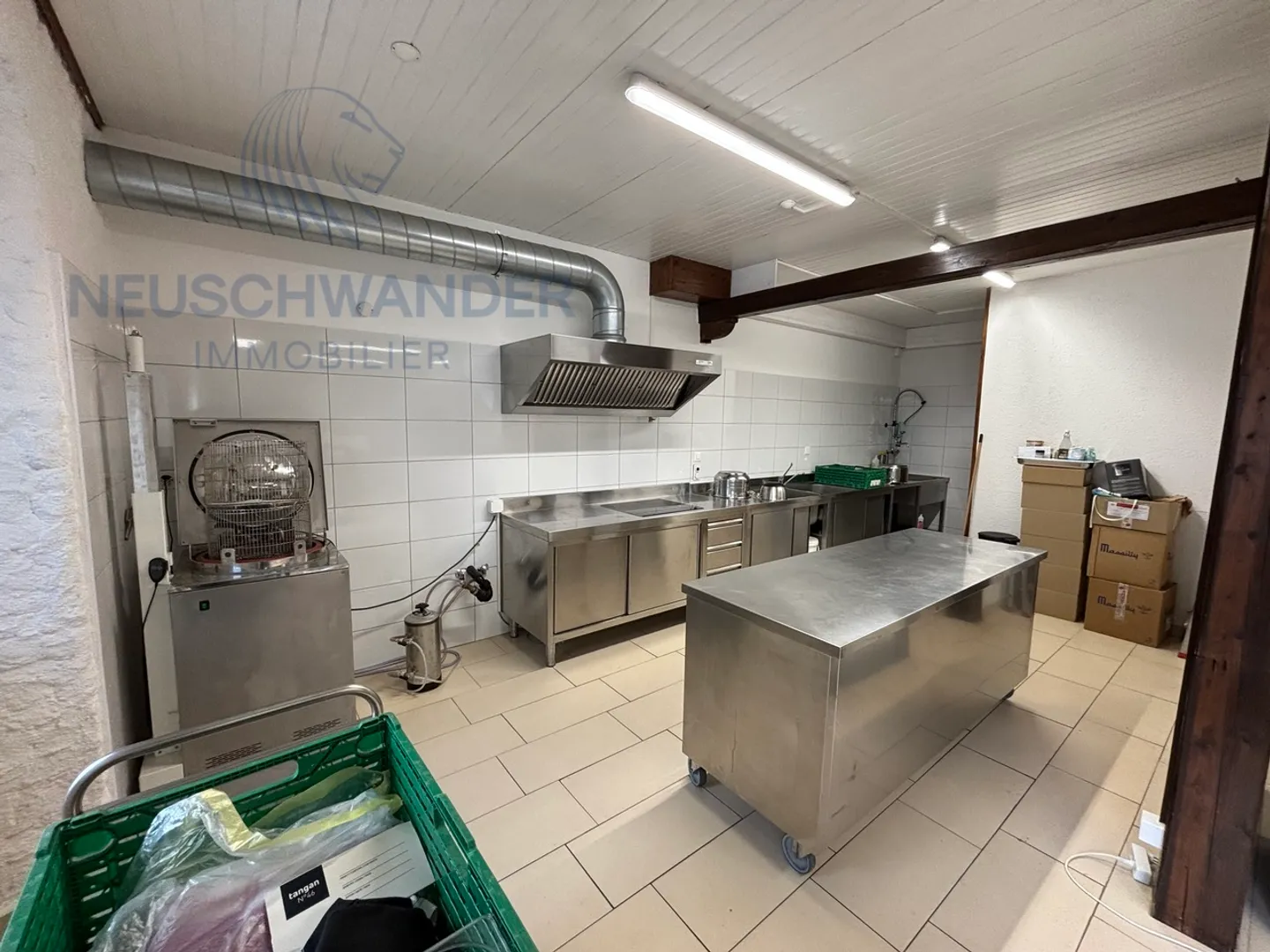 Incantevole e spaziosa nel cuore del villaggio - Foto 3 di 13