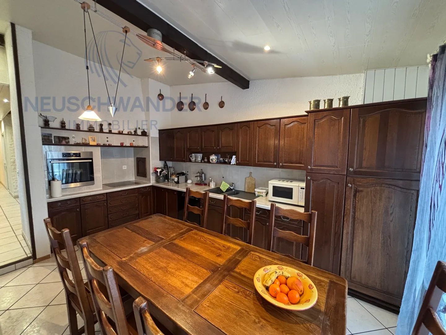 Incantevole e spaziosa nel cuore del villaggio - Foto 10 di 13