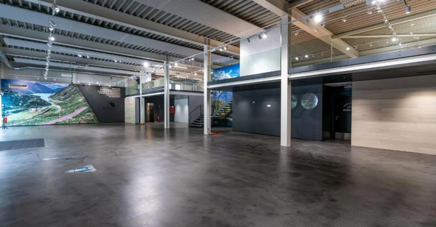 Espaces de bureaux et commerciaux attrayants et bien desservis dans le Bözingenfeld de Bienne - Photo 5 sur 12
