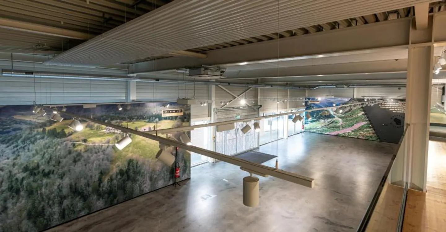 Espaces de bureaux et commerciaux attrayants et bien desservis dans le Bözingenfeld de Bienne - Photo 8 sur 12
