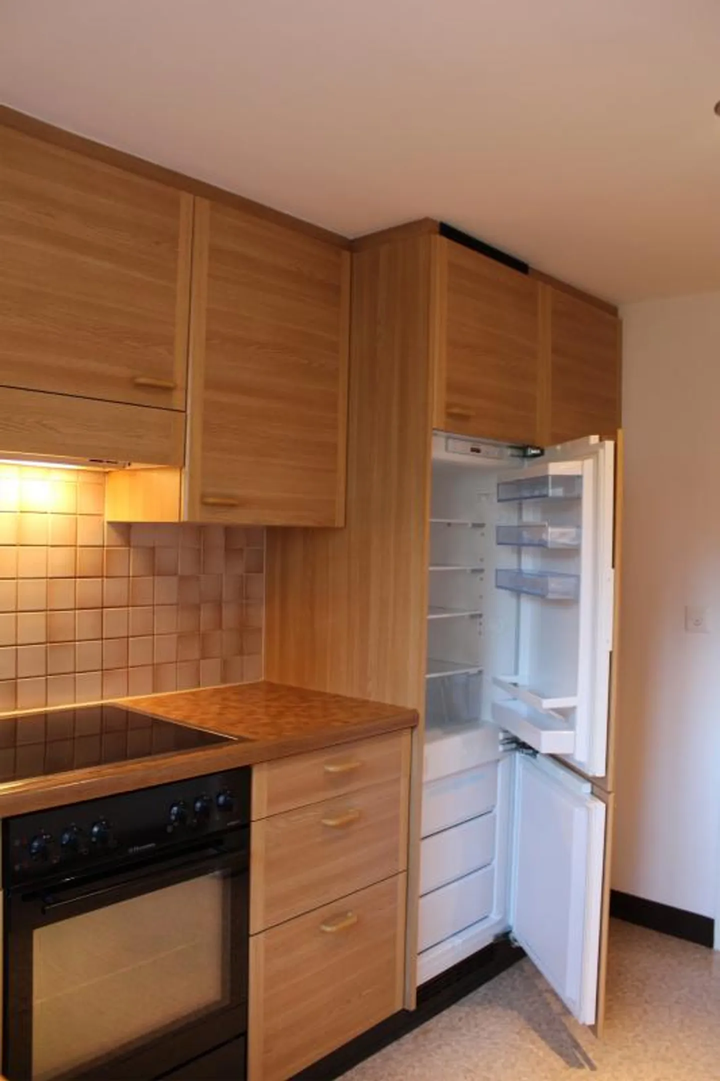 Appartamento 3 locali a Schwanden in affitto - Foto 3 di 9