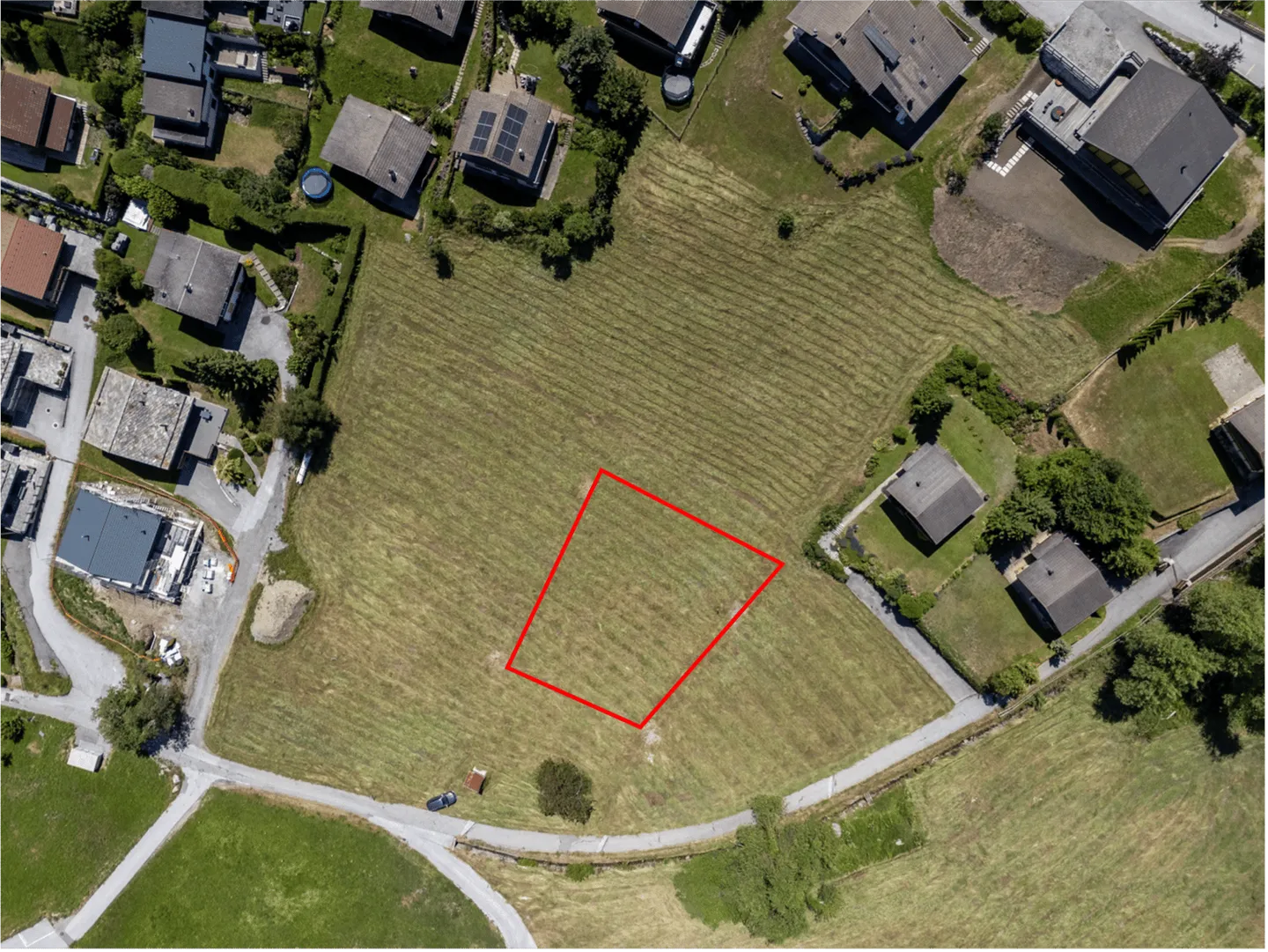 Building plot with developed infrastructure without brokerage contract in a residential area very close to the center of the station - Photo 9 of 9