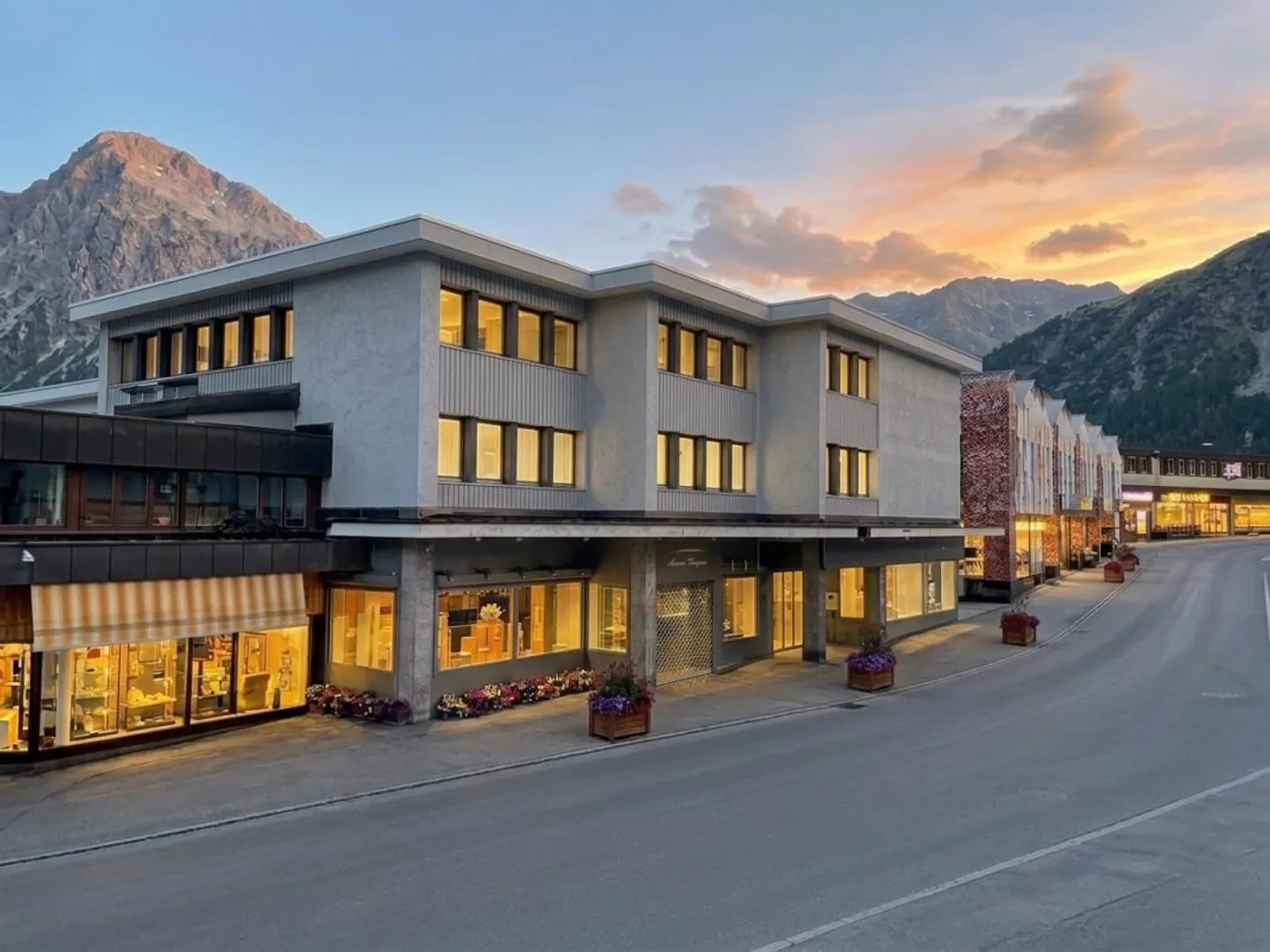 Moderne 3.5-Zimmer-Wohnung, in Arosa (Zweitwohnung) - Photo 1 of 8