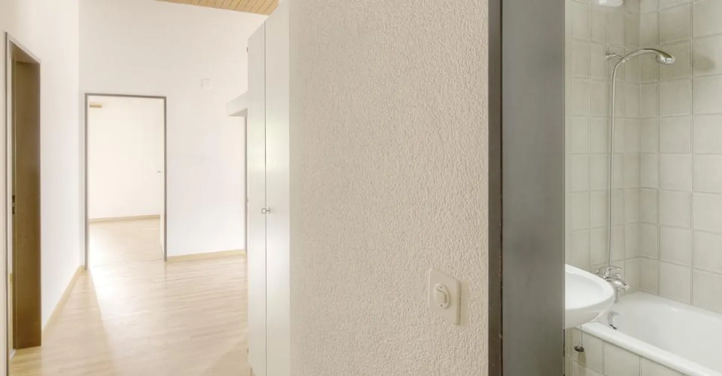 Sonnige 4½ Zimmer Wohnung - Foto 9 von 10
