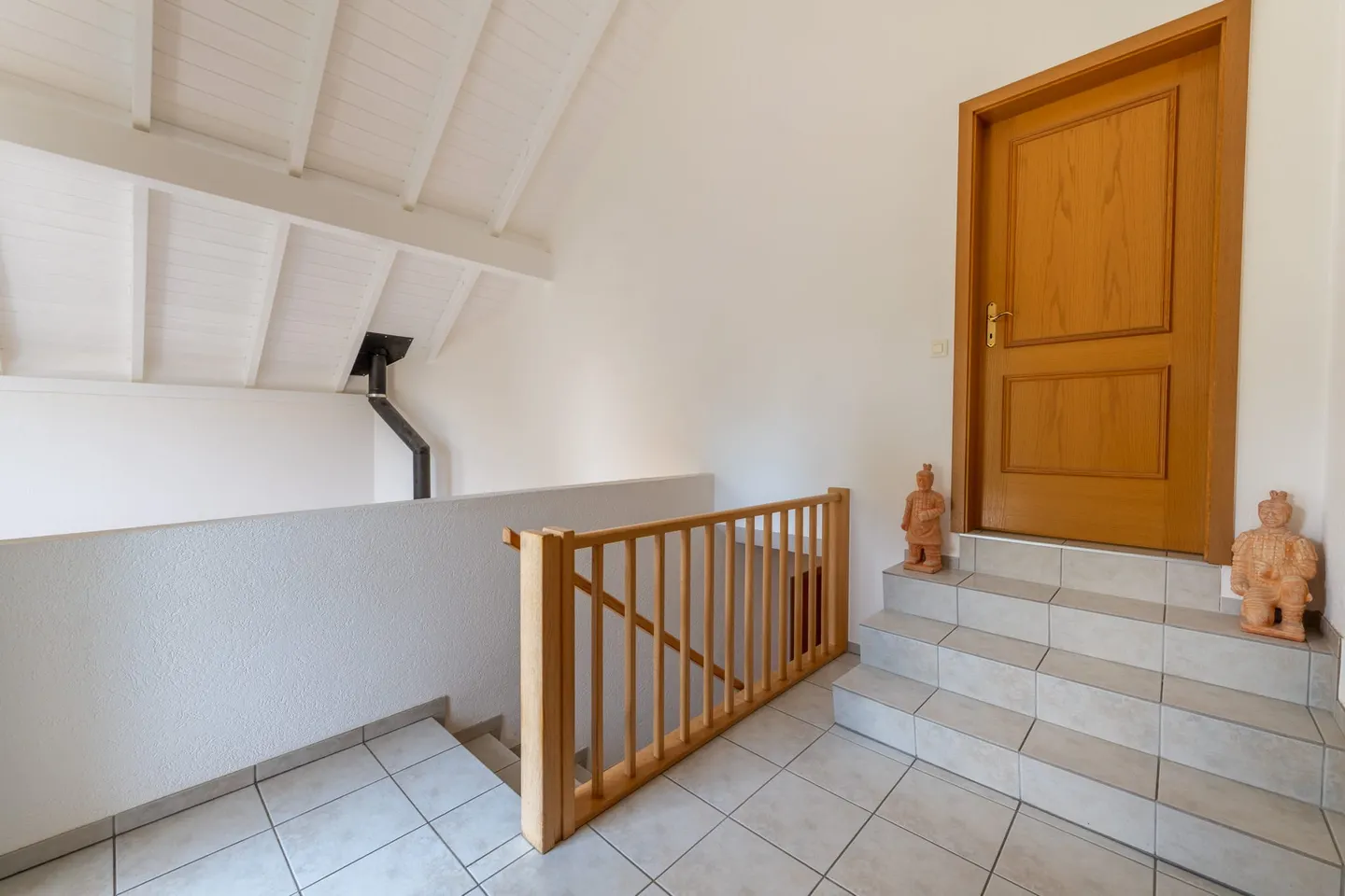 Il comfort abitativo incontra la vista panoramica - casa spaziosa in una posizione tranquilla - Foto 10 di 13