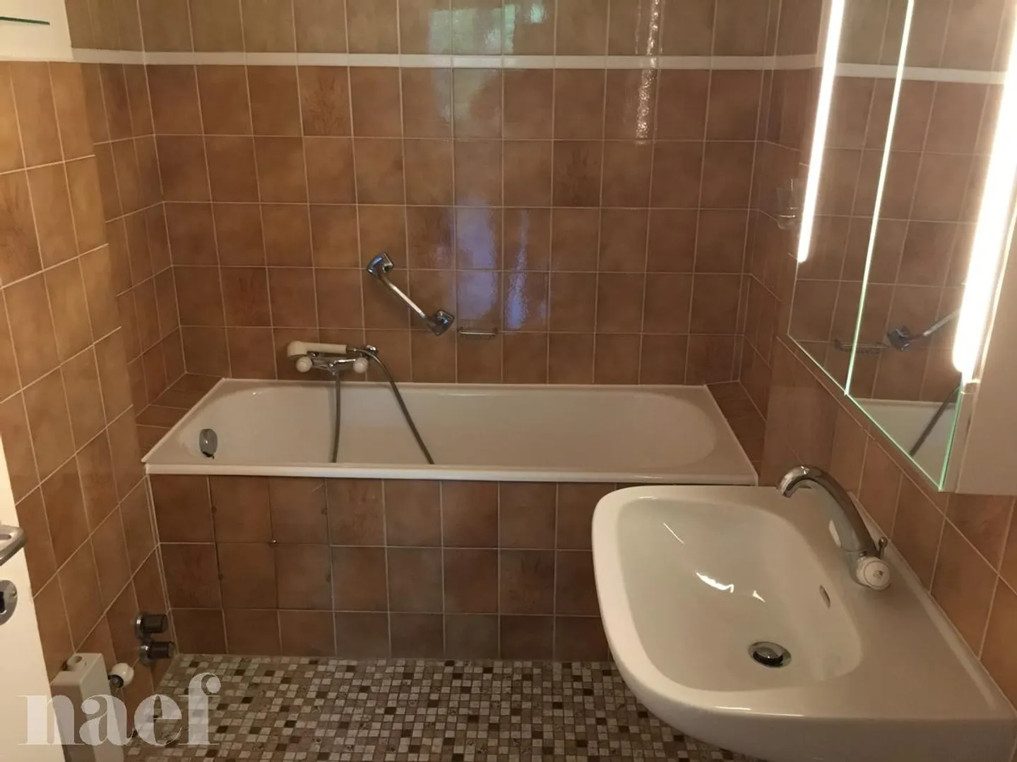 Appartamento 5 locali - Foto 8 di 12