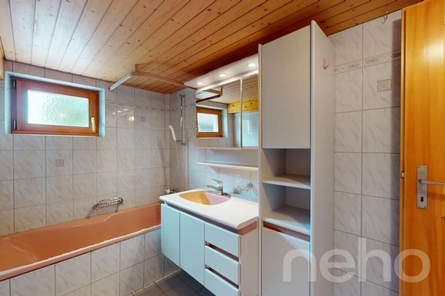 Corner Townhouse Fischenthal - Photo 9 of 11