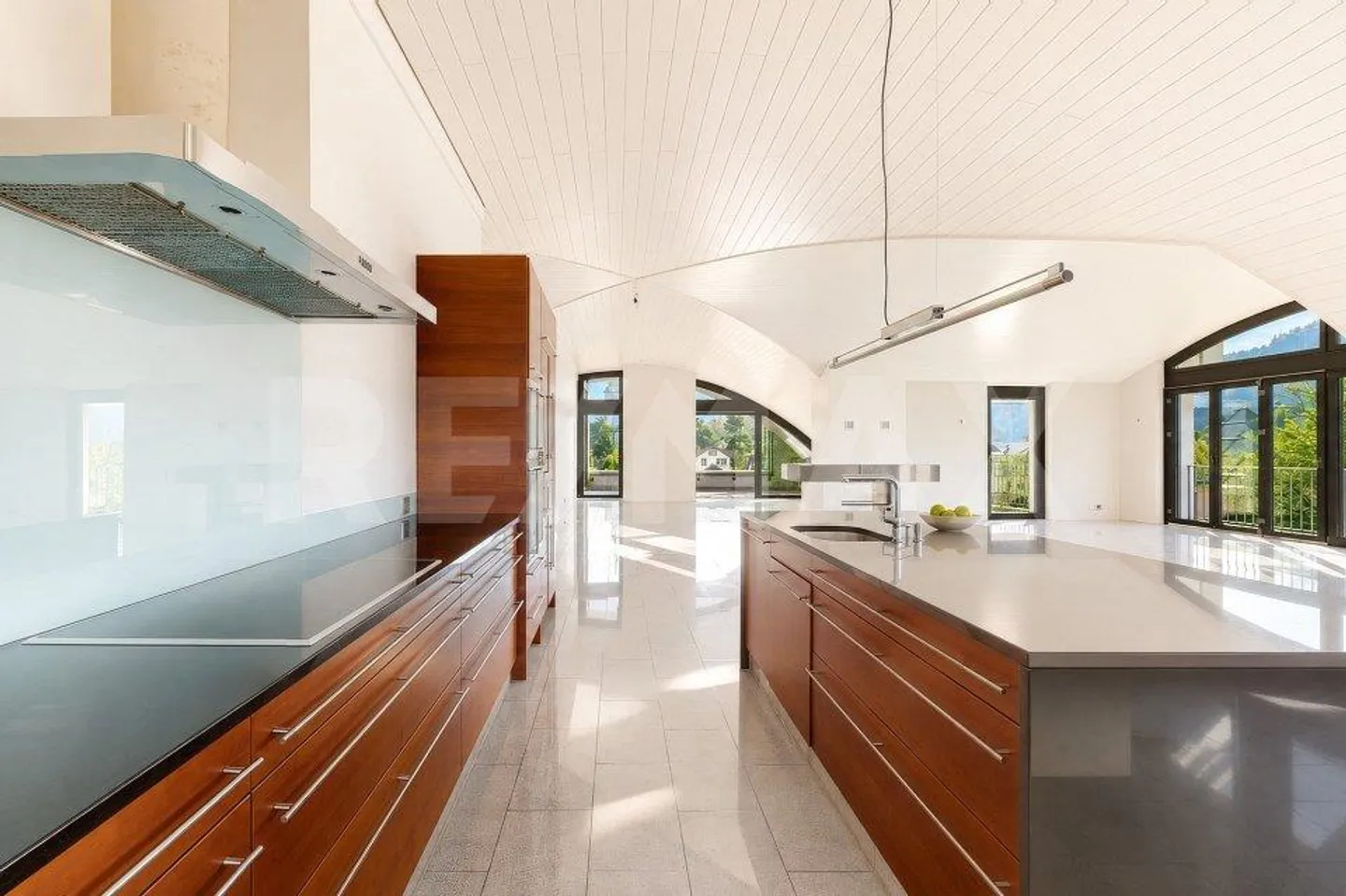Exclusive 3.5 - 5.5 Room Attic Penthouse 246 m² NWF, 4 Terraces, i... - Photo 8 of 13