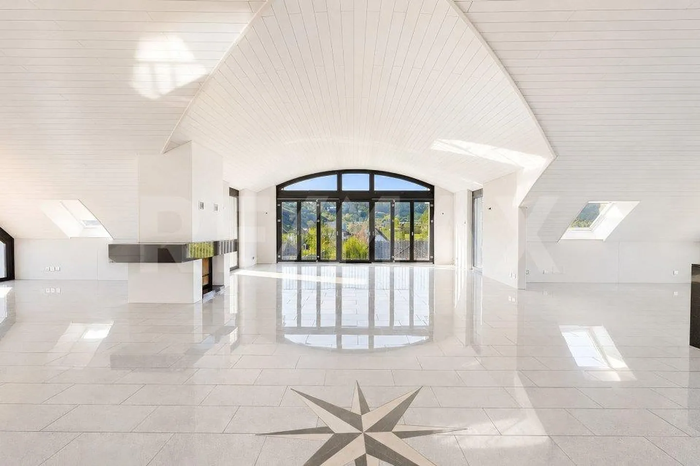 Exclusive 3.5 - 5.5 Room Attic Penthouse 246 m² NWF, 4 Terraces, i... - Photo 10 of 13