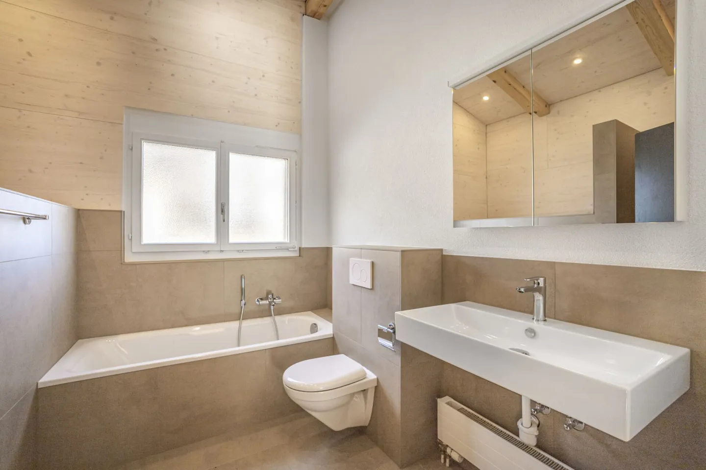 Maison individuelle de 4,5 pièces fraîchement rénovée - Photo 15 sur 22