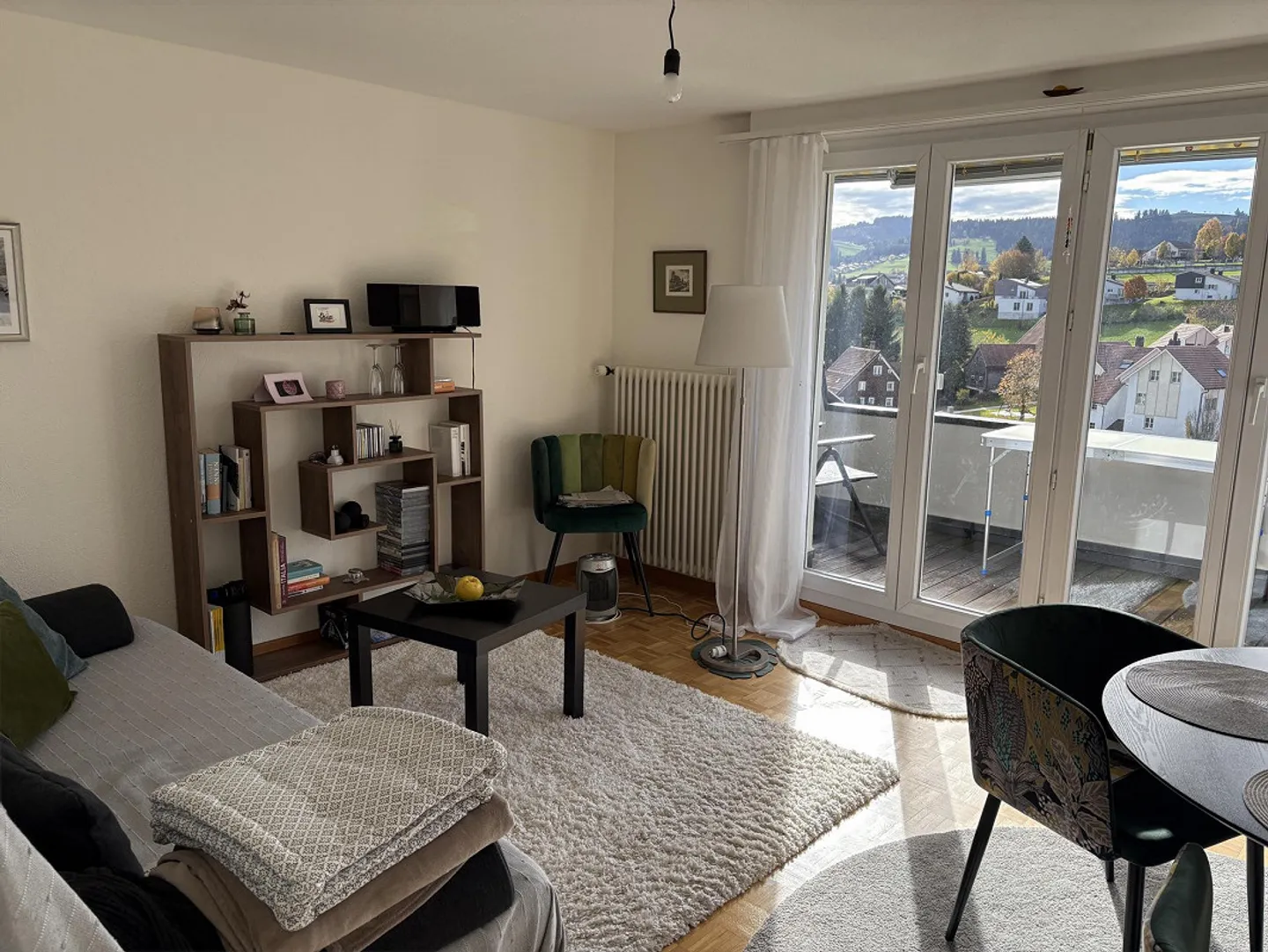 Appartement sous les combles de 2 pièces au 3ème étage - Photo 3 sur 10