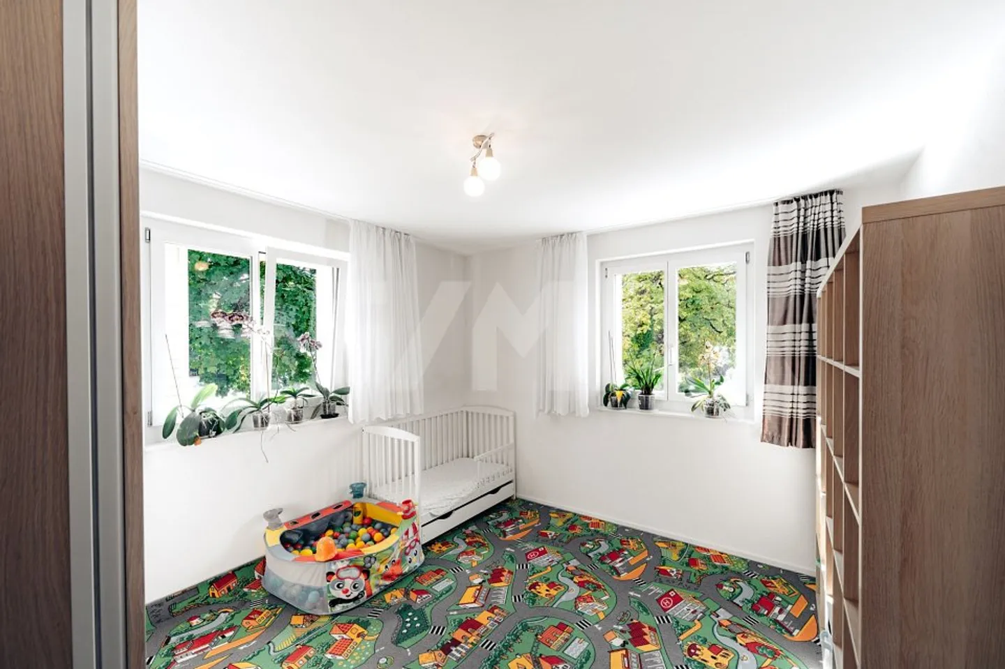 Moderne 3.5-Zimmer-Wohnung mit grossem Balkon im Herzen von Rafz - Foto 11 di 13