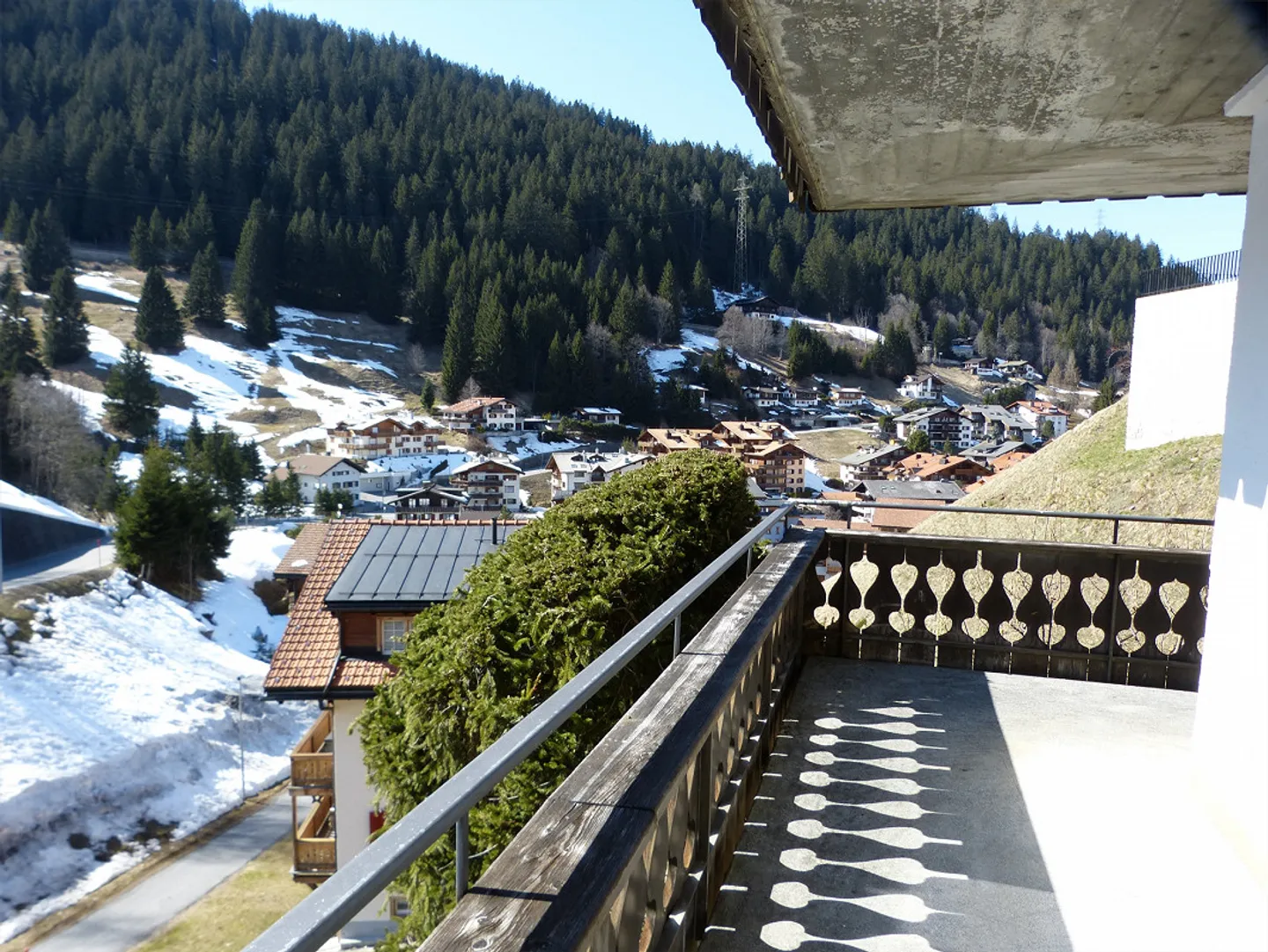 Möblierte 1.5 Zimmerwohnung mit grossem Balkon an sonniger Lage - Foto 2 von 17