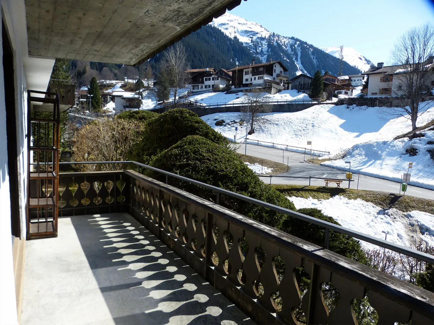 Möblierte 1.5 Zimmerwohnung mit grossem Balkon an sonniger Lage - Foto 3 von 17