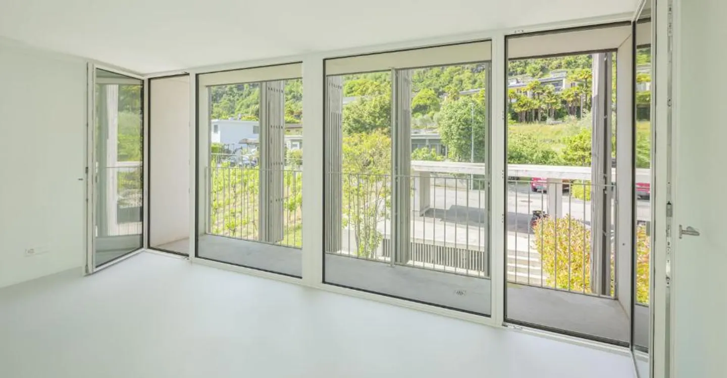 Casa a schiera contemporanea a Tegna - Foto 3 di 4